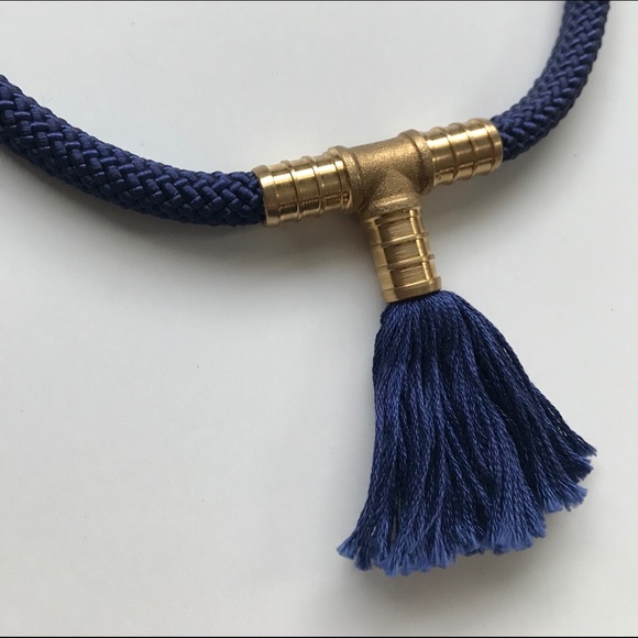Navy blue rope necklace with brass piece + tassel - Picture 3 of 4